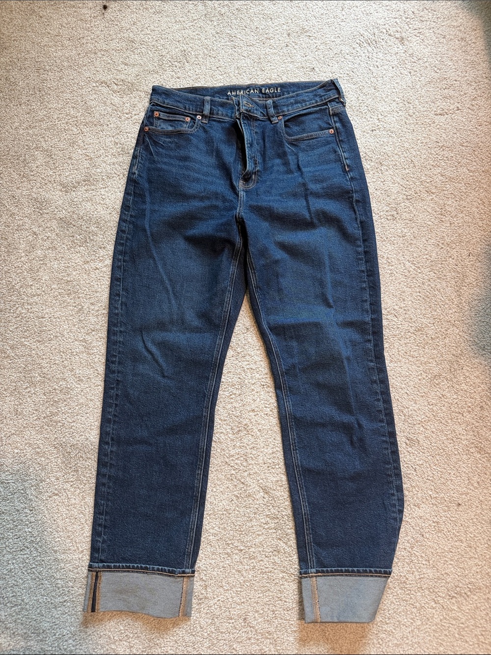 American Eagle Outfitters super high-rise straight
Jeans
